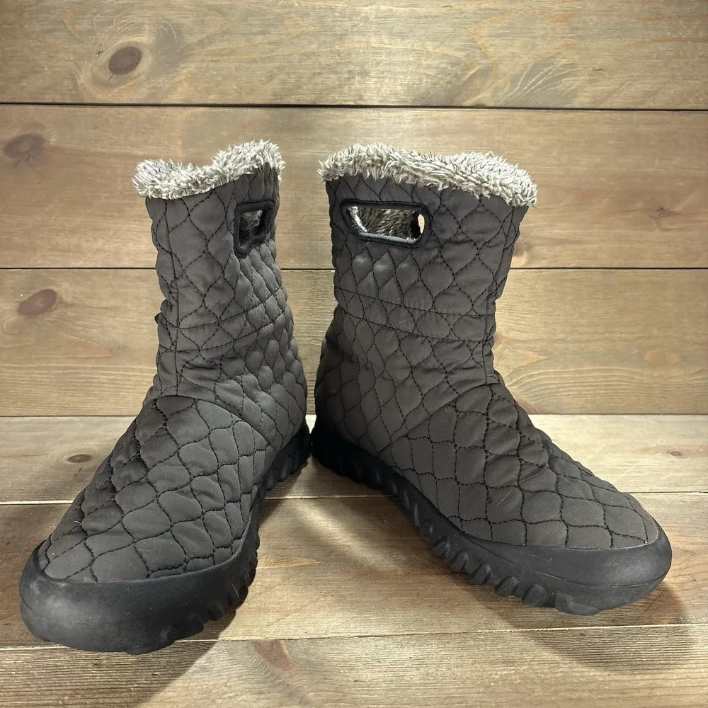 bogs bmoc womens size 9 shoes black quilted lined waterproof snow boots